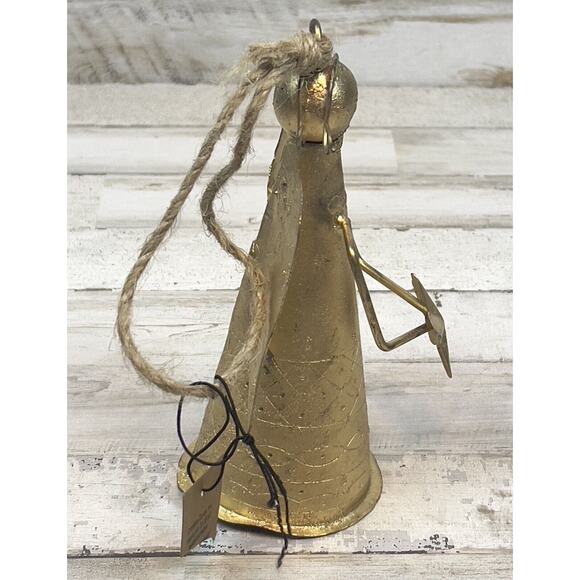 Angel Gold TEXTURED METAL ANGEL HOLDING A Star HOLIDAY BELL Christmas - Picture 2 of 6